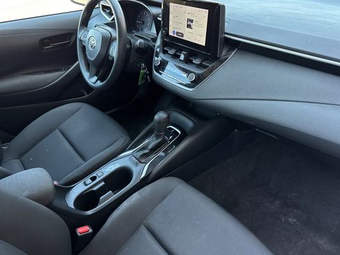 Used 2023 Toyota Corolla LE FWD image 17