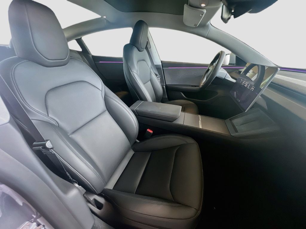 Used 2025 Tesla Model 3 Long Range RWD image 29