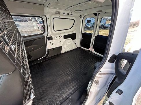 Used 2017 RAM ProMaster City Tradesman SLT w/ Rear Back-up Camera Group image 77