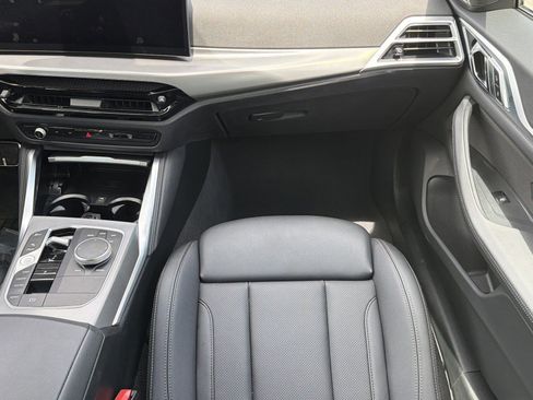 Certified 2025 BMW 430i xDrive w/ M Sport Package AWD/4WD image 16