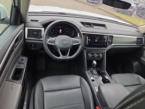 Used 2022 Volkswagen Atlas SE FWD image 9