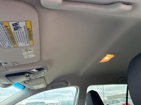 Used 2021 Subaru Outback Premium image 17