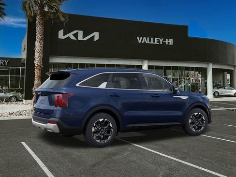 New 2026 Kia Sorento S w/ S Panoramic Sunroof Package FWD image 6