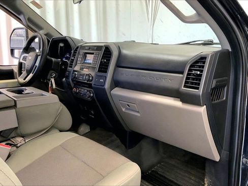 Used 2017 Ford F250 XL w/ STX Appearance Package AWD/4WD image 28