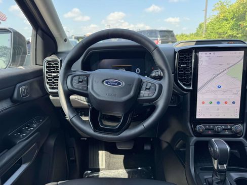 New 2026 Ford Ranger Lariat w/ FX4 Off-Road Package AWD/4WD image 13