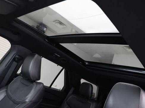 Used 2022 Ford Explorer ST w/ Equipment Group 401A image 20