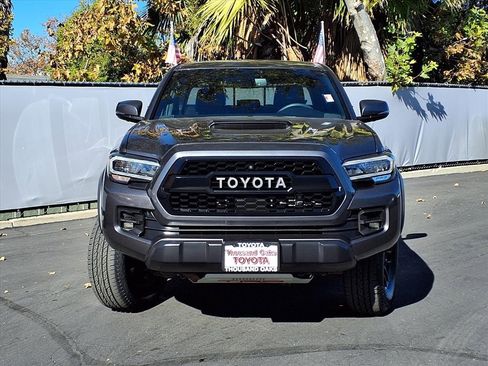 Certified 2020 Toyota Tacoma TRD Pro image 2