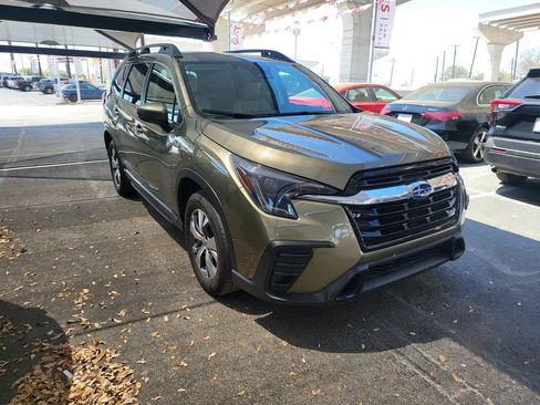 Used 2025 Subaru Ascent Premium image 13