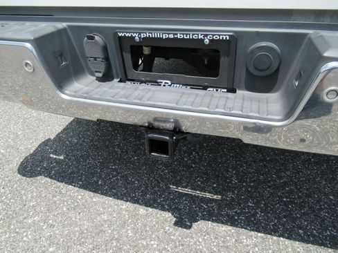 Used 2015 GMC Sierra 1500 SLE w/ SLE Value Package RWD image 9