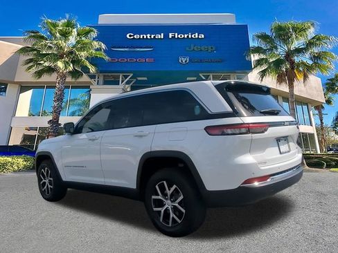 Certified 2024 Jeep Grand Cherokee Limited w/ Trailer Tow Package RWD image 7