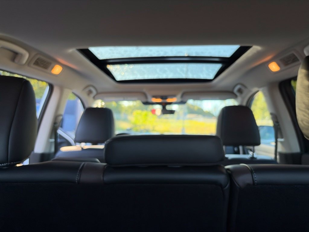 Certified 2025 Nissan Pathfinder Platinum w/ Cargo Package FWD image 28