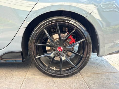 Used 2025 Honda Civic Type R image 10