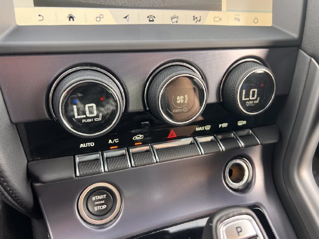 Used 2019 Jaguar F-TYPE Convertible RWD image 25