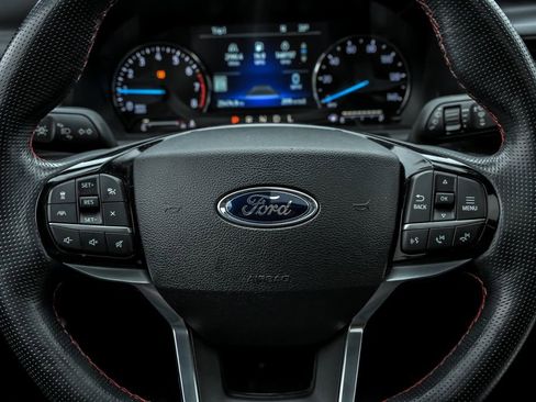 Used 2022 Ford Explorer ST-Line w/ Class IV Trailer Tow Package image 21