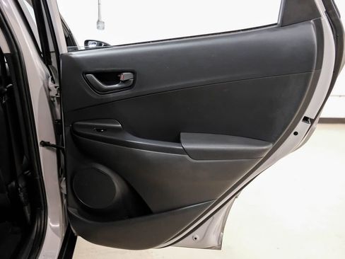 Used 2023 Hyundai Kona SE FWD image 44