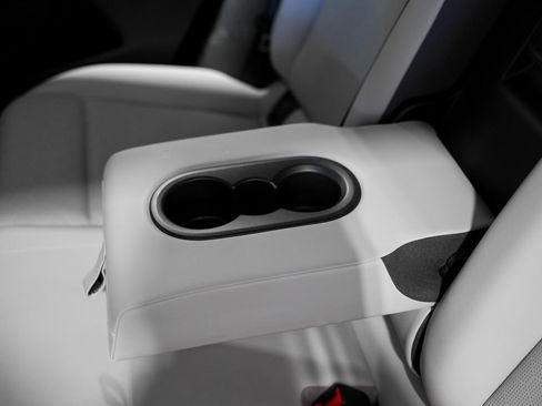 Used 2021 Volkswagen ID.4 Pro S image 31