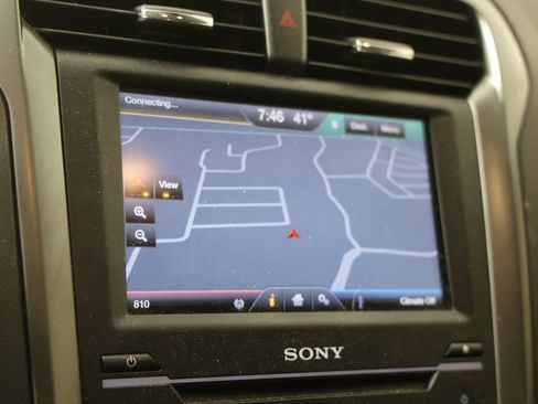 Used 2014 Ford Fusion Titanium image 7