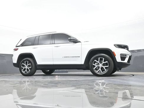 Used 2024 Jeep Grand Cherokee Limited w/ Trailer Tow Package AWD/4WD image 51