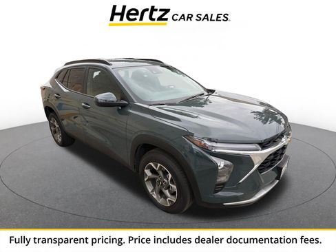 Used 2025 Chevrolet Trax LT w/ LT Convenience Package FWD image 1