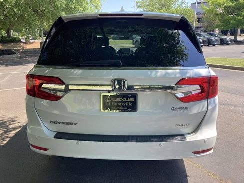 Used 2020 Honda Odyssey Elite image 3