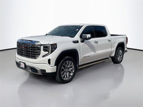 Used 2024 GMC Sierra 1500 Denali w/ Denali Reserve Package image 3
