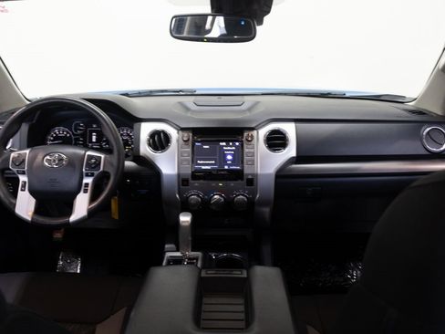 Used 2019 Toyota Tundra SR5 w/ SR5 Convenience Package image 23