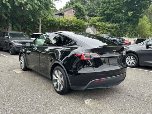 Used 2021 Tesla Model Y Long Range AWD/4WD image 5