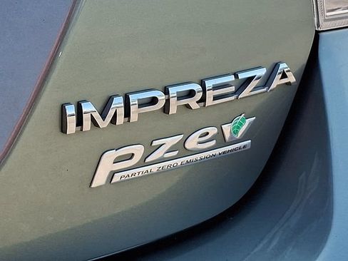Used 2015 Subaru Impreza 2.0i AWD/4WD image 32