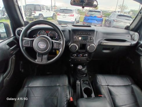 Used 2012 Jeep Wrangler Unlimited Sport AWD/4WD image 22