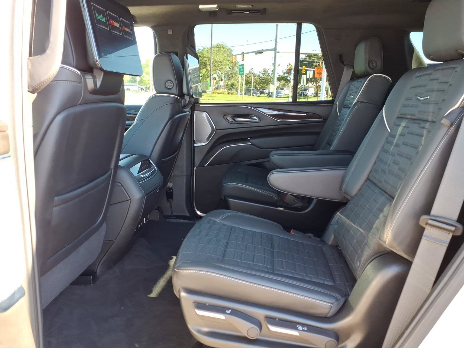 Used 2024 Cadillac Escalade Sport Platinum w/ LPO, ONYX Package AWD/4WD image 14