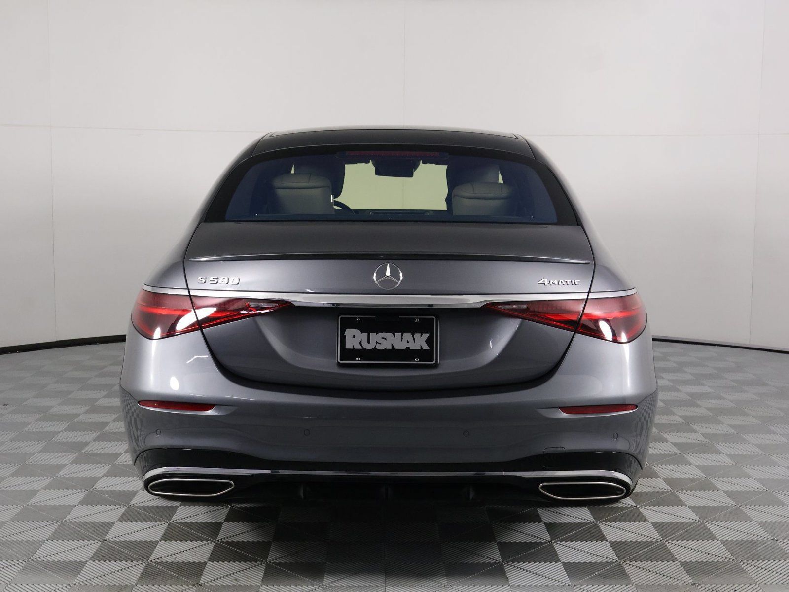 Used 2023 Mercedes-Benz S 580 4MATIC Sedan image 5