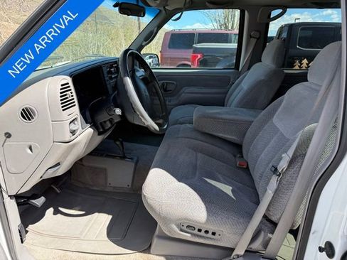 Used 1995 GMC Suburban 4WD image 11