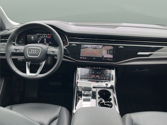Used 2023 Audi Q8 Prestige w/ Prestige Package AWD/4WD image 9