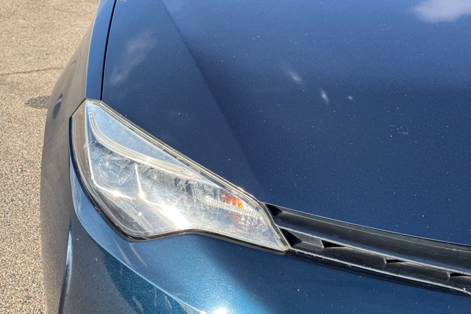 Used 2019 Toyota Corolla XLE FWD image 17