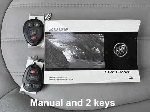 Used 2009 Buick Lucerne CXL FWD image 28