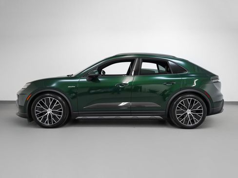 New 2025 Porsche Macan 4 Electric image 2