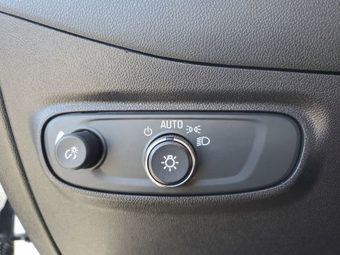 Used 2023 Chevrolet Equinox LS w/ Sport Edition image 21