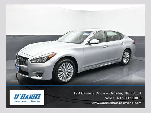Used 2015 INFINITI Q70 L 3.7 w/ Deluxe Touring Package AWD/4WD image 1