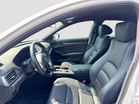 Used 2022 Honda Accord Sport image 10