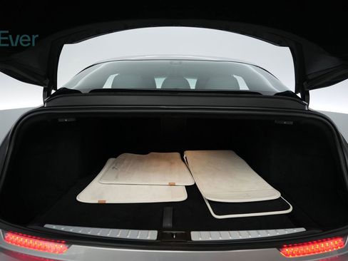 Used 2023 Lucid Air Touring image 8