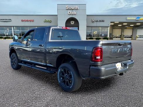 New 2026 RAM 2500 Big Horn AWD/4WD image 4