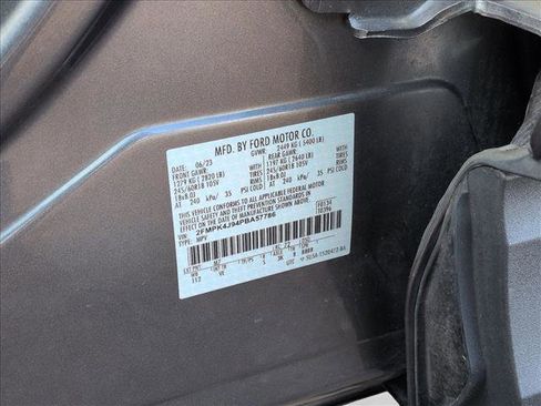 Used 2023 Ford Edge SEL image 24