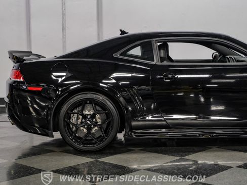 Used 2015 Chevrolet Camaro Z/28 RWD image 29