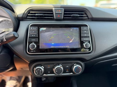 Used 2021 Nissan Versa S FWD image 15