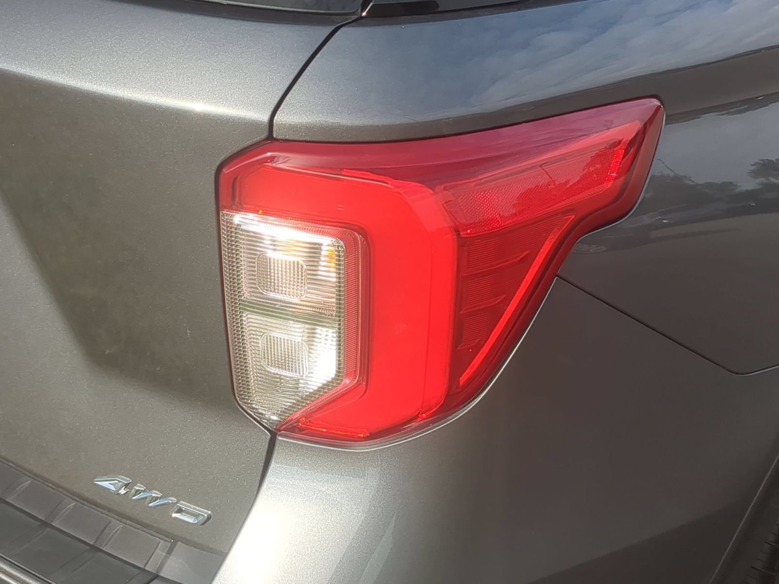 Used 2023 Ford Explorer XLT w/ Equipment Group 202A AWD/4WD image 36