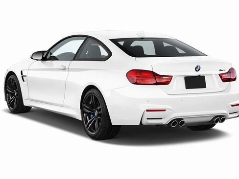 Used 2017 BMW M4 Coupe image 19