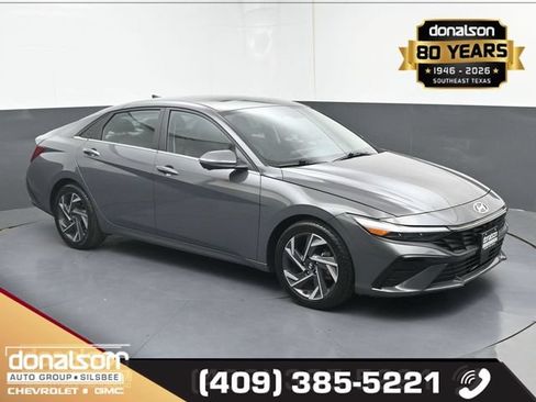 Used 2024 Hyundai Elantra Limited FWD image 1