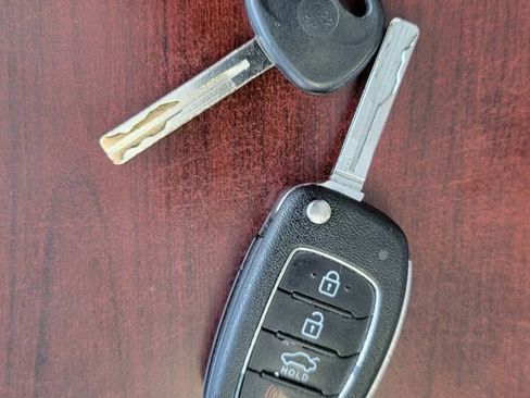 Used 2018 Hyundai Sonata SE FWD image 33