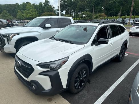 Used 2024 Subaru Outback Onyx Edition XT AWD/4WD image 2
