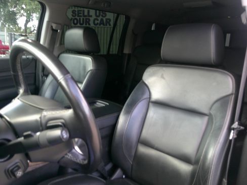 Used 2019 Chevrolet Suburban LT w/ Texas Edition Package image 11